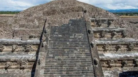 弗赖堡角球得分，金特尔头槌破网